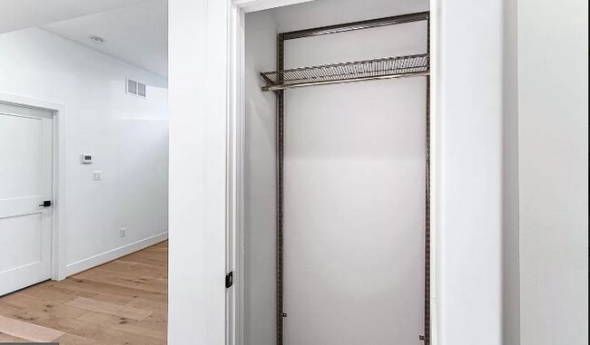 2nd Closet - 2905 Georgia Ave NW
