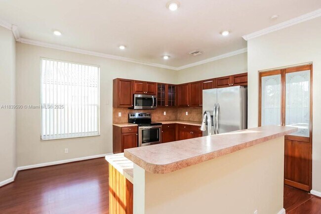 Foto del edificio - 1560 SW 194th Ave