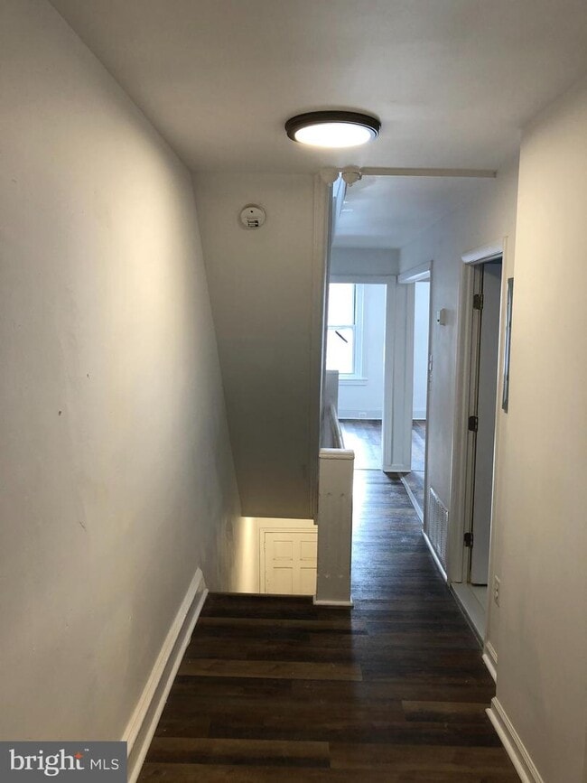 Building Photo - 1431 Wolf St