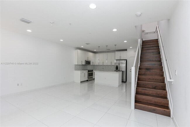 Foto del edificio - 2610 NE 213th St