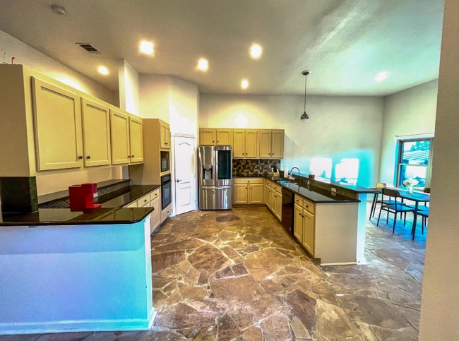 Building Photo - 4120 Sotol Ln