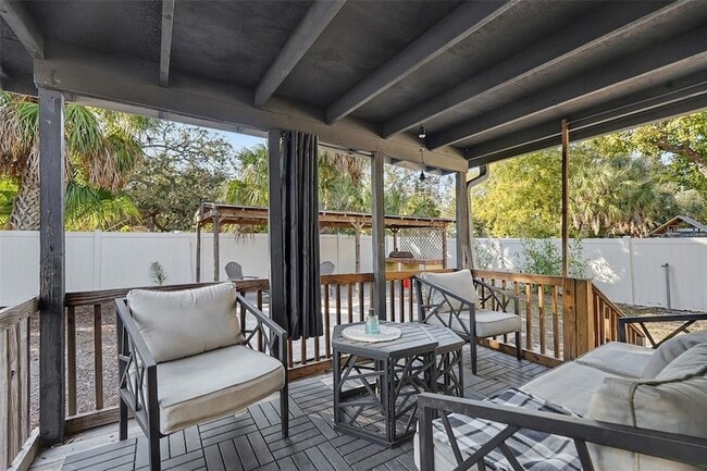 Building Photo - 6305 S MacDill Ave