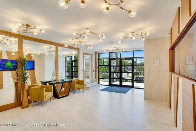 Building Photo - 122-6DD Bodman Pl