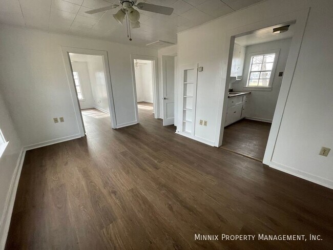 Foto del edificio - 102 N 11th St