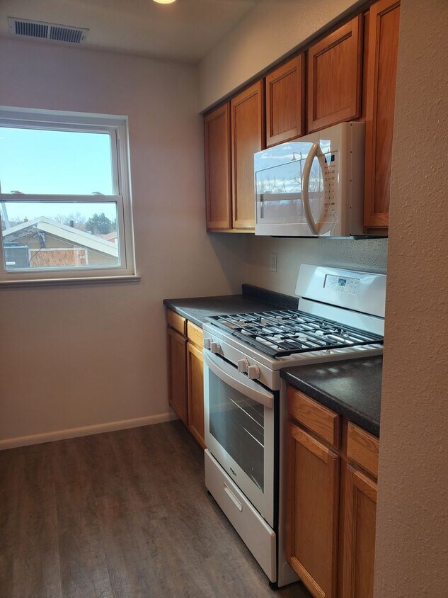 Primary Photo - 2117 Coal Ave SE
