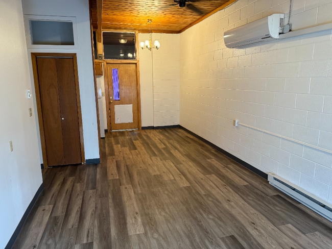 Building Photo - 224 Halsey St