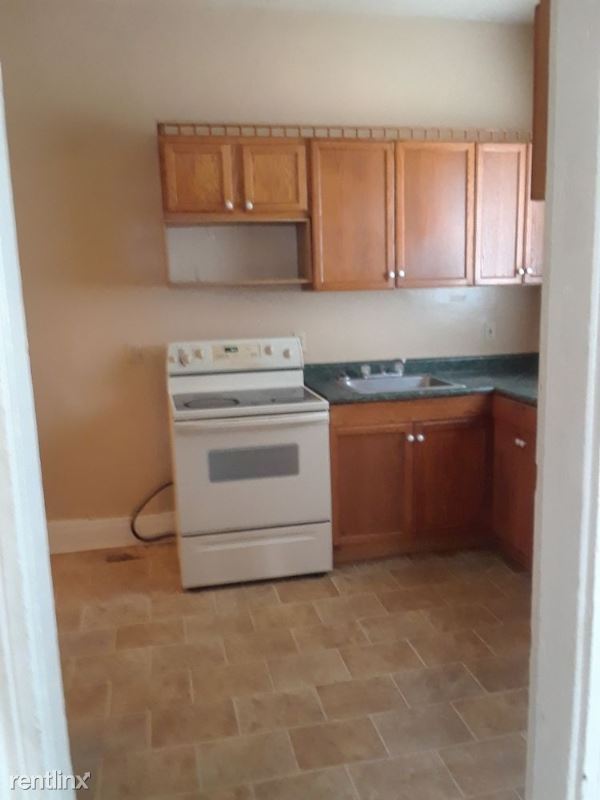 Foto del edificio - 3 br, 1 bath House - 912 W Market St