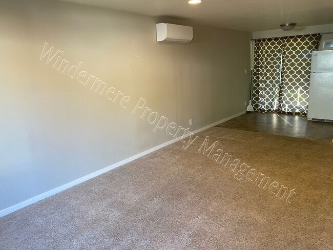Foto del edificio - 1730-1732 Bloomington Avenue