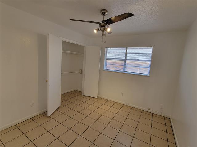 Building Photo - 1528 W Elm St