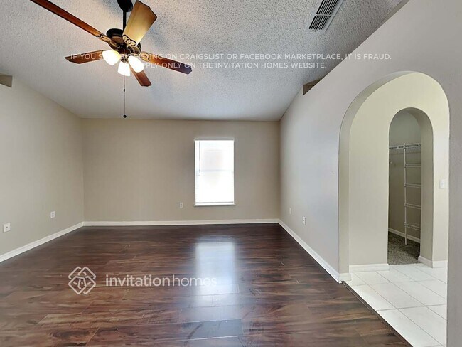 Foto del edificio - 13012 Waterbourne Dr