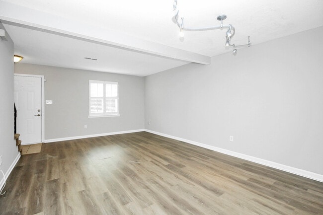 Foto del edificio - 11111 Park Rd