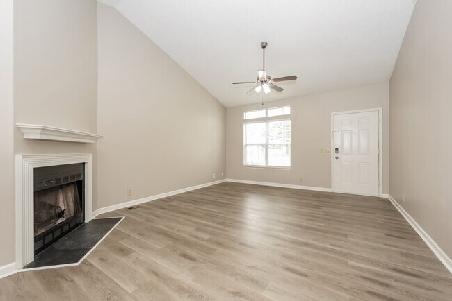 Building Photo - 3524 Calais Cir