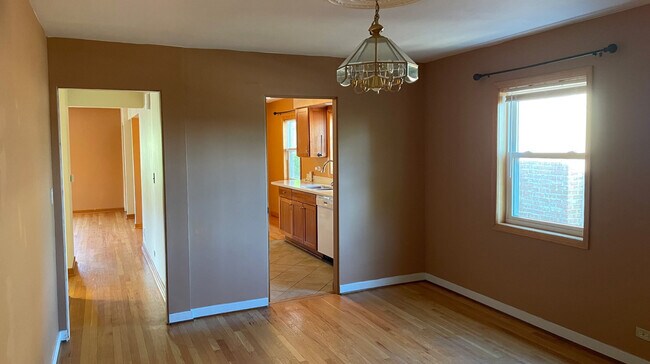 Foto del edificio - 840 Dunlop Ave