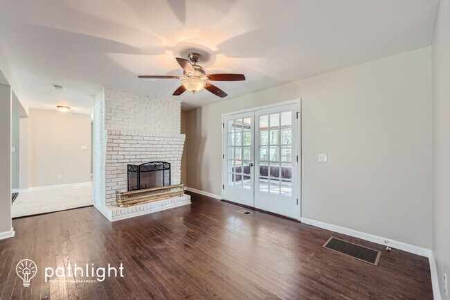 Foto del edificio - 1695 Virginia Circle SW, Mableton, GA, 30126