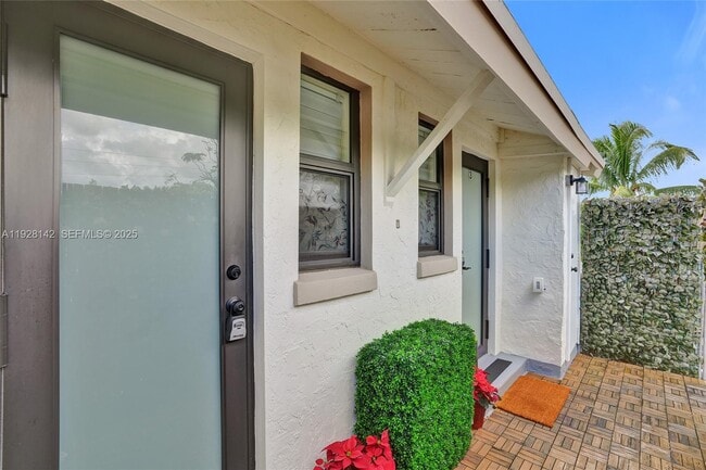 Foto del edificio - 1721 SW 13th St