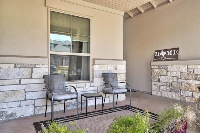 Building Photo - 260 Baldovino Skyway