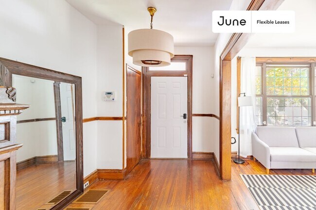 Foto del edificio - 1410 Perry Place NorthWest