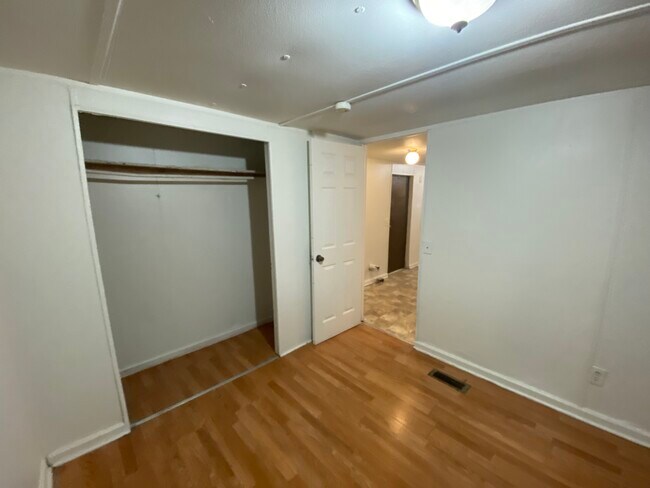 Foto del edificio - 11 Coach Dr