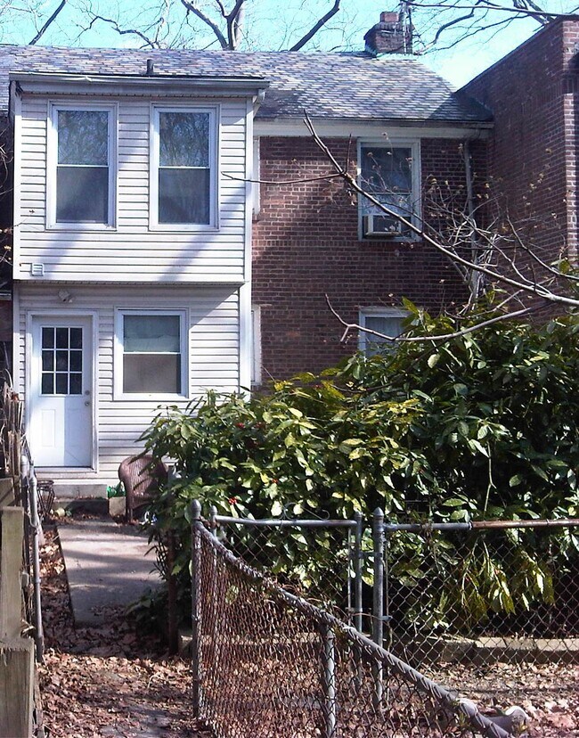 Building Photo - 3970 46th St