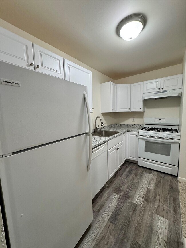 Foto del edificio - 15 Fern Ct