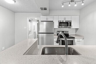 Building Photo - Verve