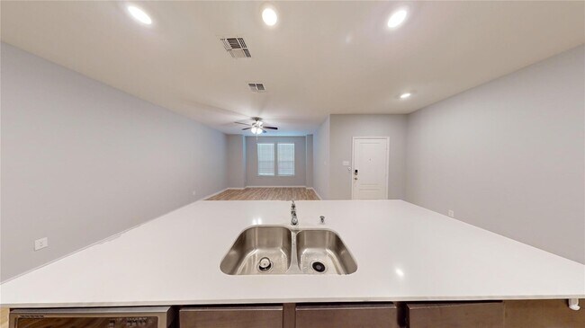 Building Photo - 2033 Juniper Pass Wy
