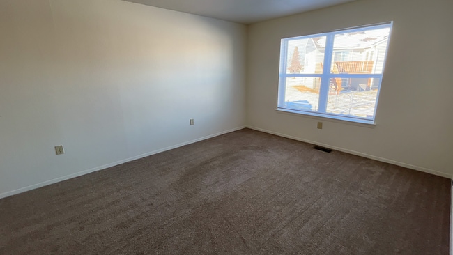 Foto del edificio - 284 Dunn Ct