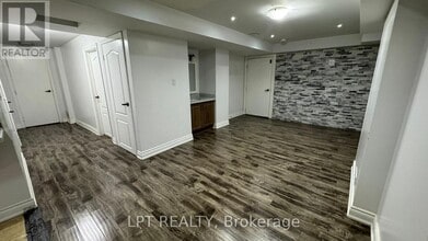 Building Photo - 87 Maple Valley St