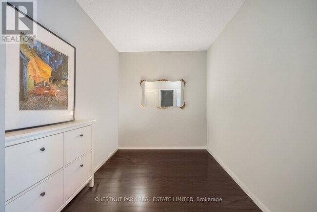 Photo du bâtiment - 18 Yonge St