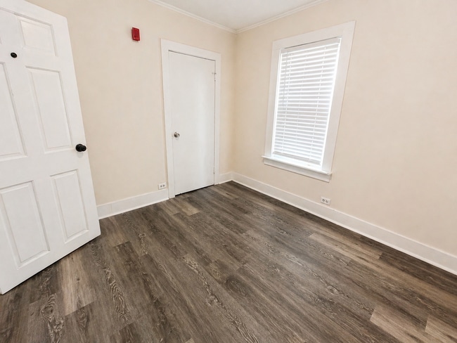 Building Photo - 28 Prospect St