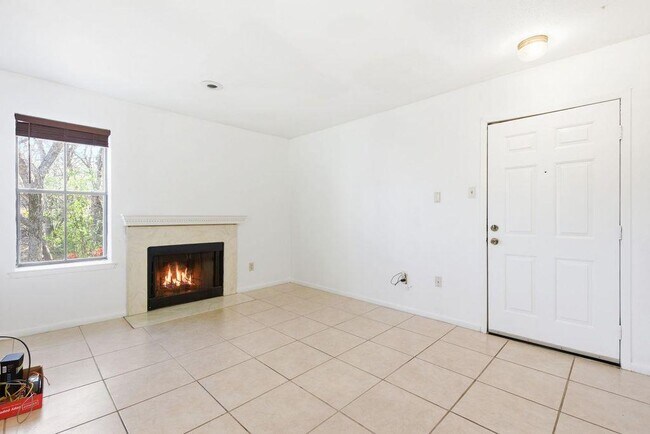 Foto del edificio - 4500 E Oltorf St