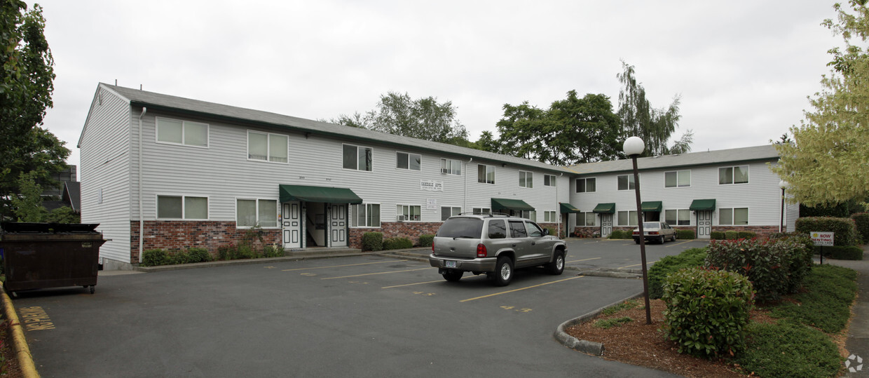 Primary Photo - Oakdale Apartments