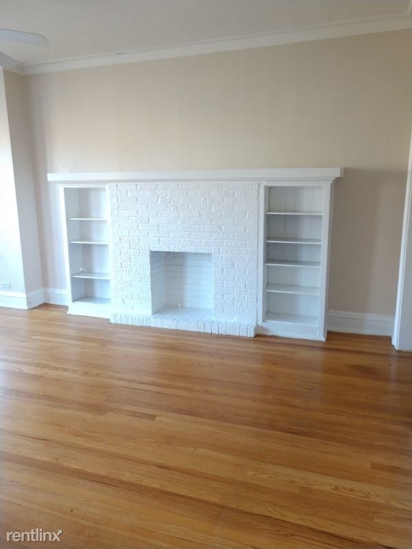 Building Photo - 802 Seward St