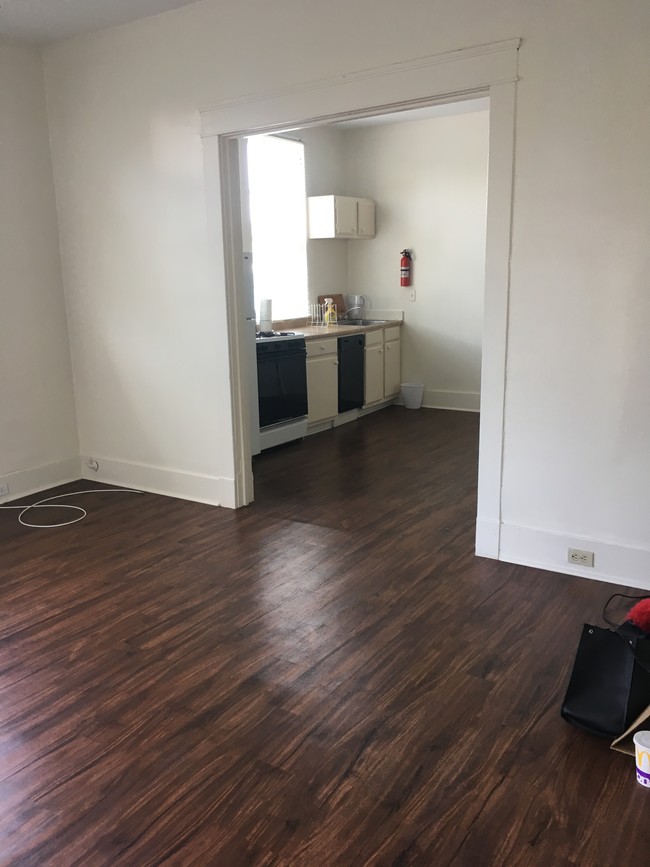 Foto del edificio - 2735 Napoleon Ave