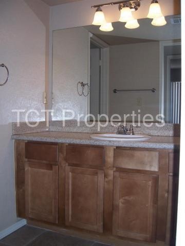 Building Photo - Sunscape Villa Condo's - Resort Living!