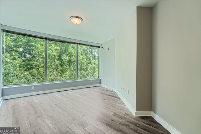 Building Photo - 3338 Peachtree Rd NE