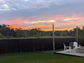 Building Photo - 1032 Ray Berglund Blvd