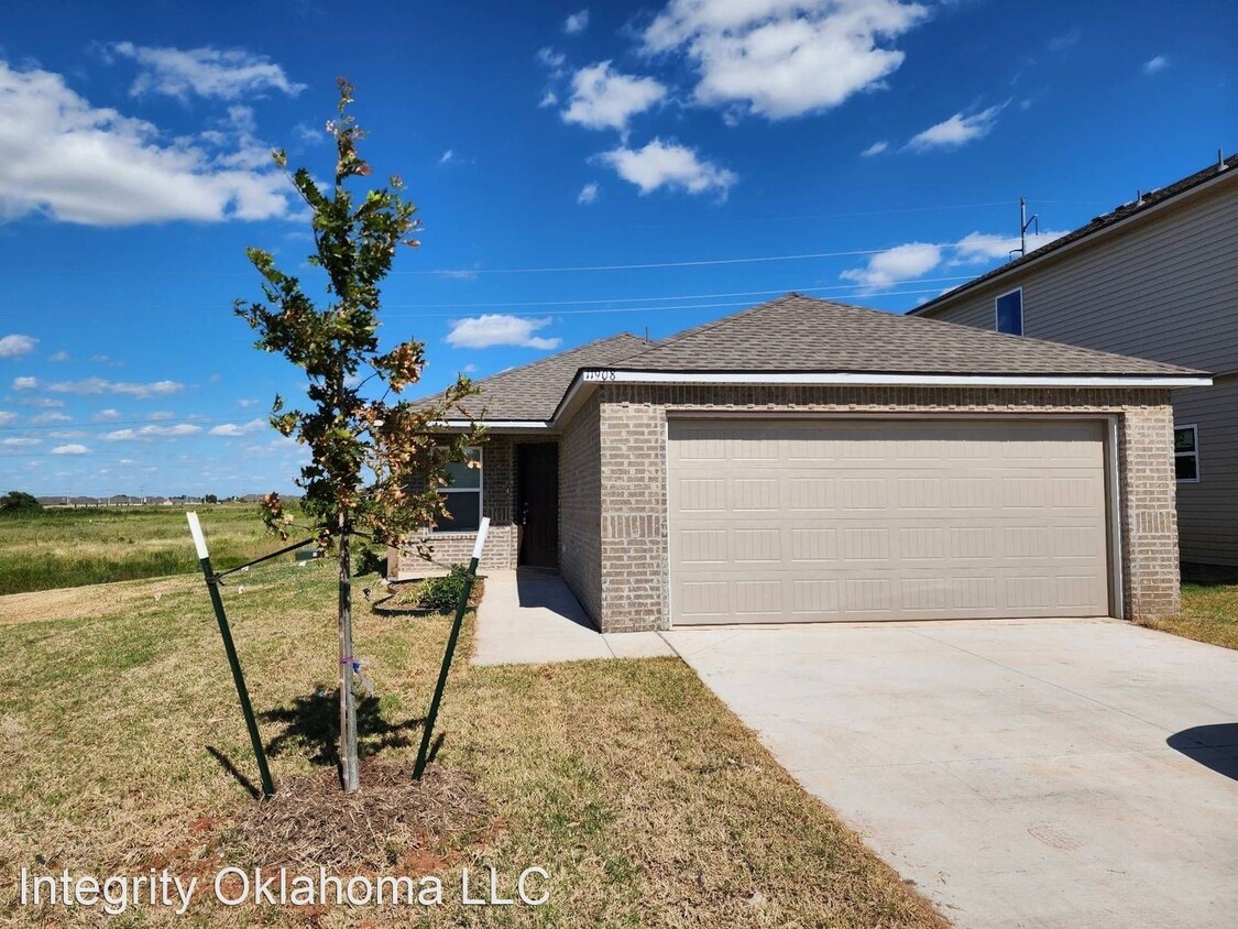 3 br, 2 bath House 11908 Kameron Way House for Rent in Yukon, OK