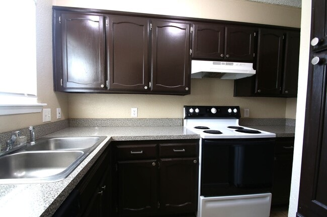 Building Photo - 3732 Bonnie Dr