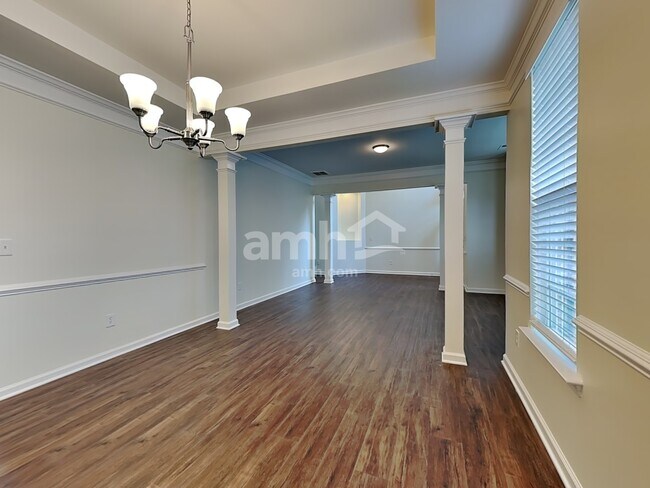 Building Photo - 4205 Lindsey Ln