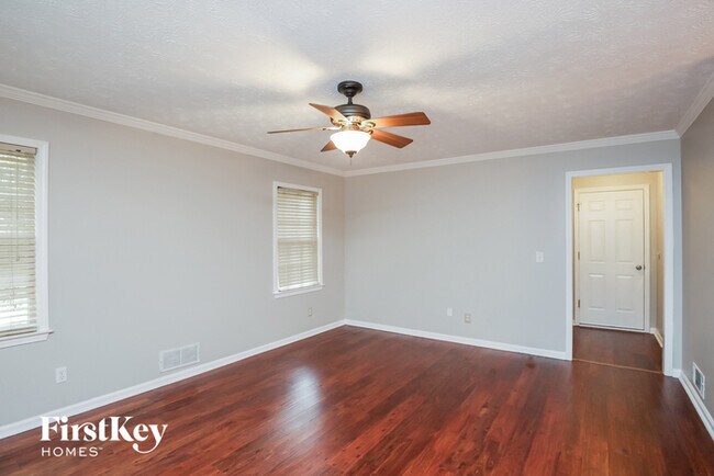 Foto del edificio - 100 Timber Springs Way