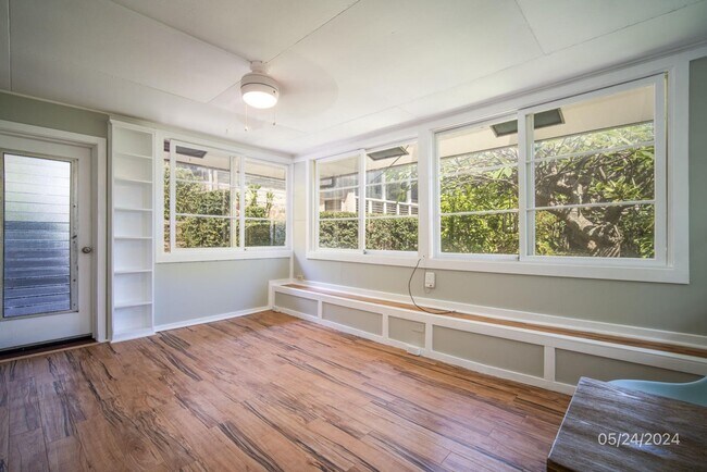 Building Photo - 1 Bed/1 Bath Lanikai Cottage