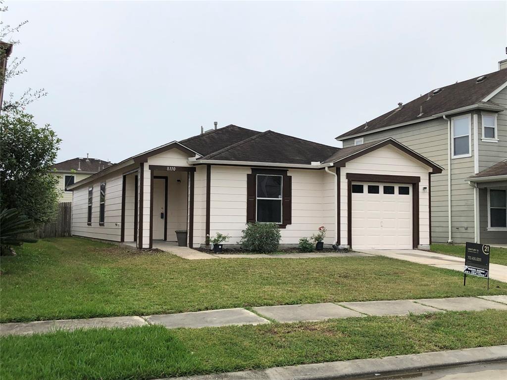 Primary Photo - 8110 Forest Glen Dr