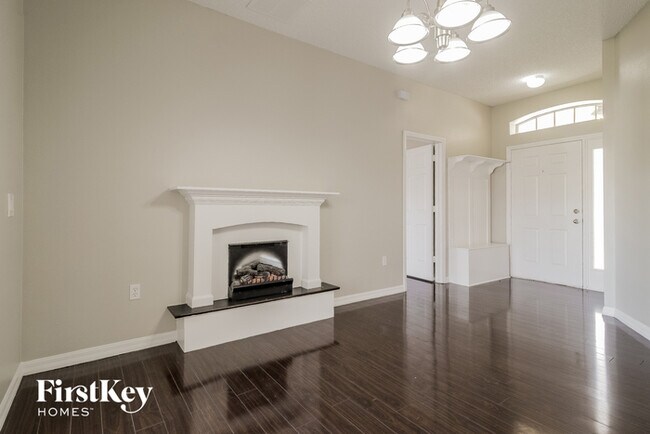 Foto del edificio - 5533 Willow Bend Trail