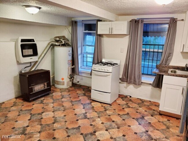 Foto del edificio - 1 br, 1 bath Apartment - 67 Jersey Street