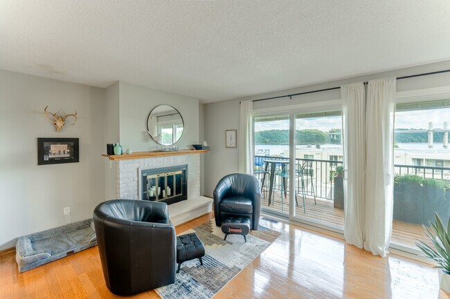 Building Photo - 6339 Saint Croix Trl N