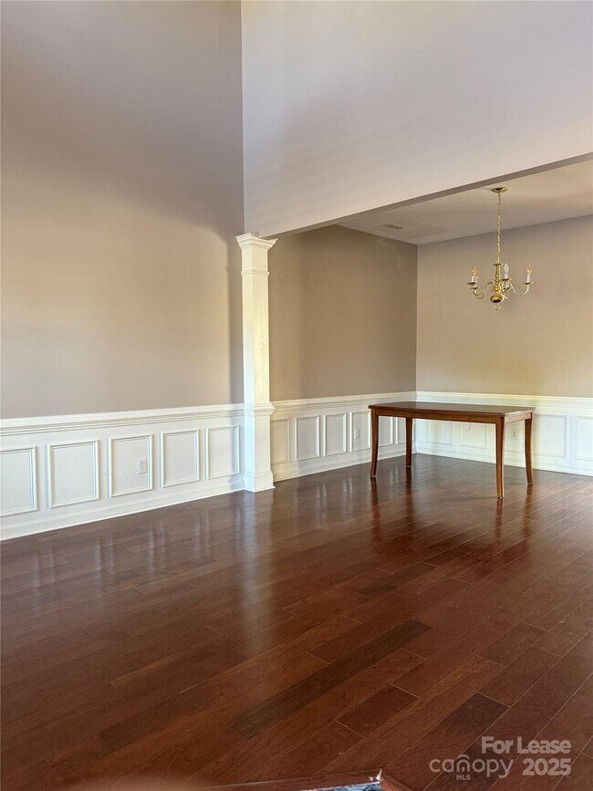 Building Photo - 8005 Flanders St