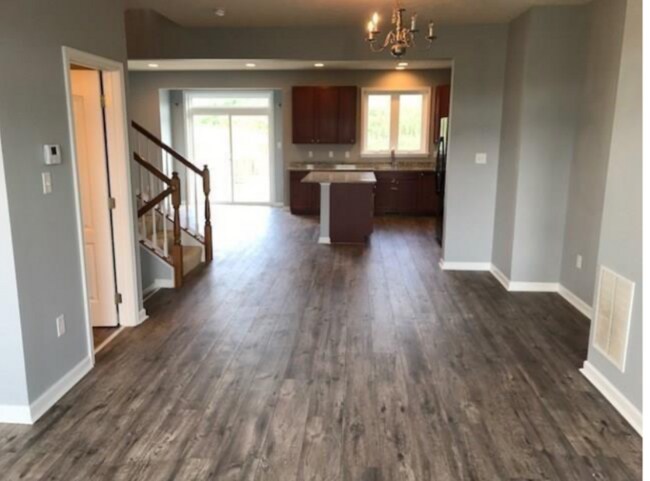 Building Photo - 541 Gala Dr