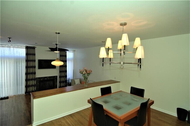 Foto del edificio - 206 6th St NE