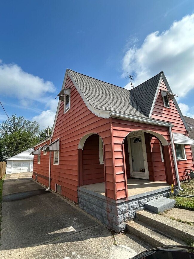Foto del edificio - Charming 2-Bedroom Home in Toledo – Cozy &...